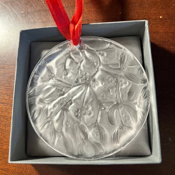 LALIQUE Clear Crystal Mistletoe Ornament - 1988 - Picture 2 of 8